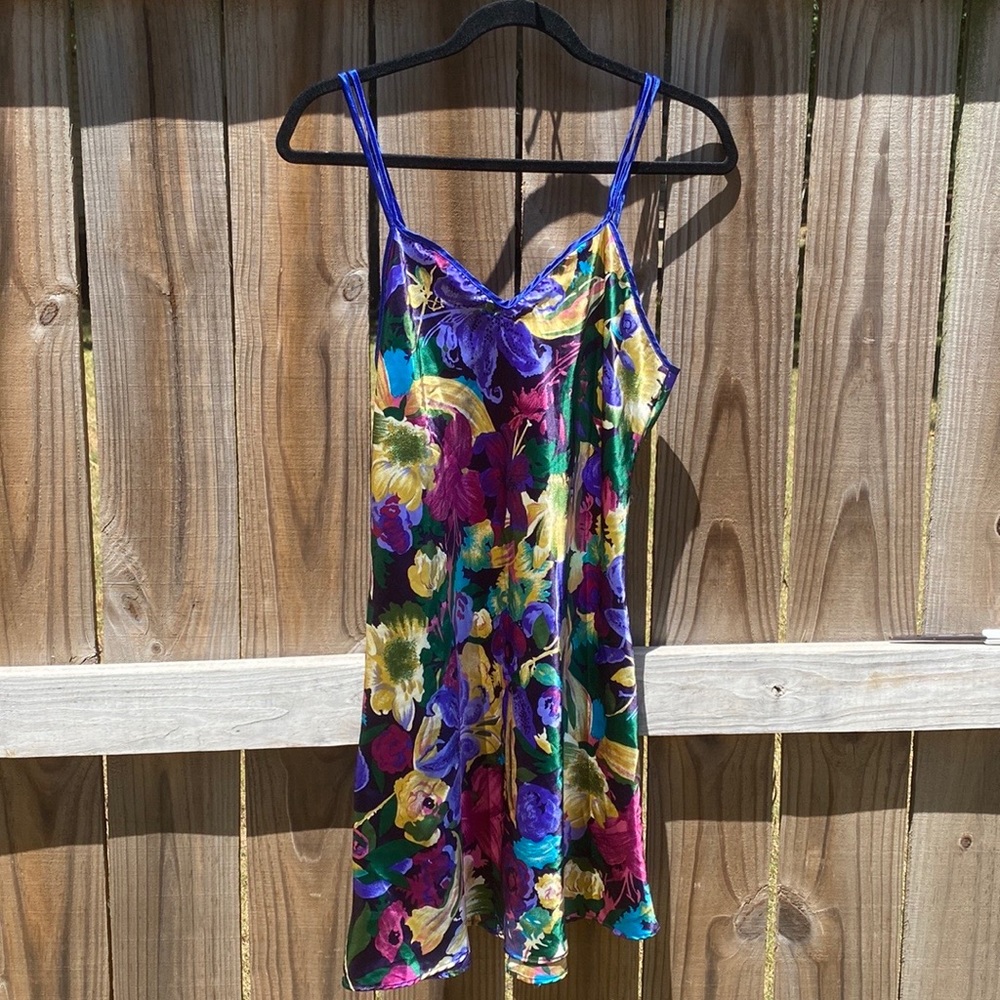 Vintage Val Mode Lingerie Colorful Floral Slip Dress